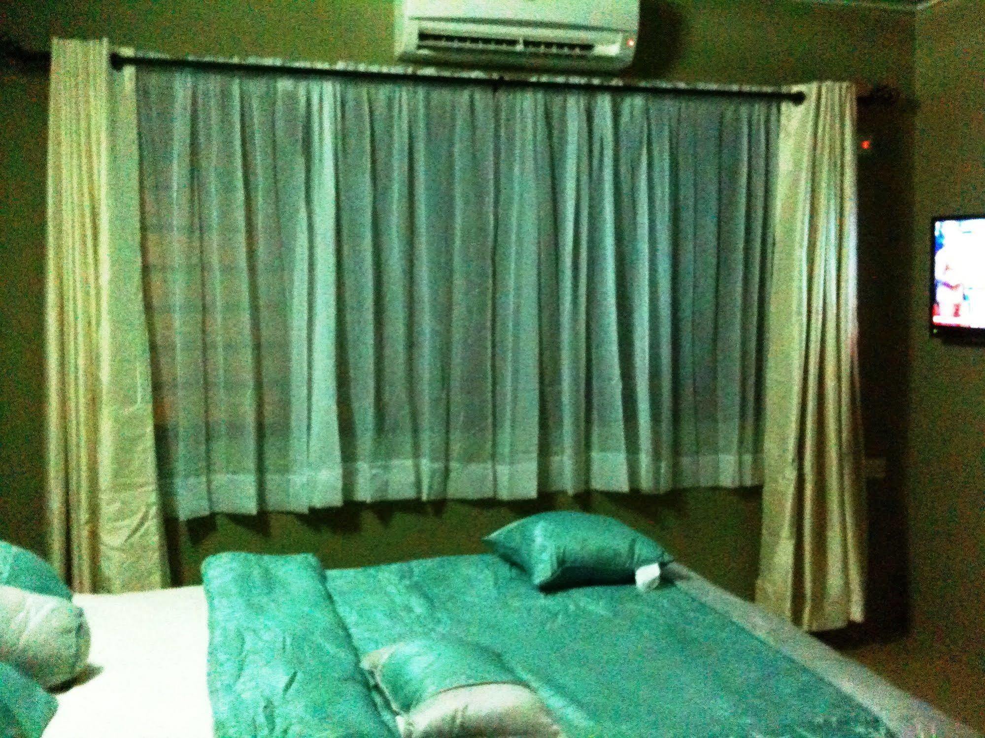 Marrets International Hotel - "Express" Cape Coast Eksteriør bilde